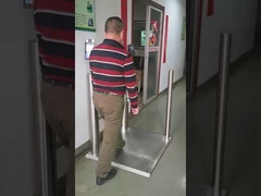 चेहरा पहचान मशीन एकीकृत थर्मामीटर स्विंग बैरियर गेट