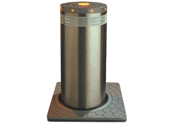 वाटरप्रूफ ऑटोमैटिक राइजिंग बोलार्ड्स 70T लोड और IP68 सुरक्षा के साथ ट्रैफिक नियंत्रण के लिए