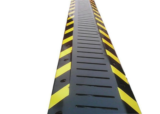 वाहन नियंत्रण के लिए 40T लोडिंग और 2 सेकंड उठाने के समय के साथ IP67 Q235 स्टील retractable टायर किलर