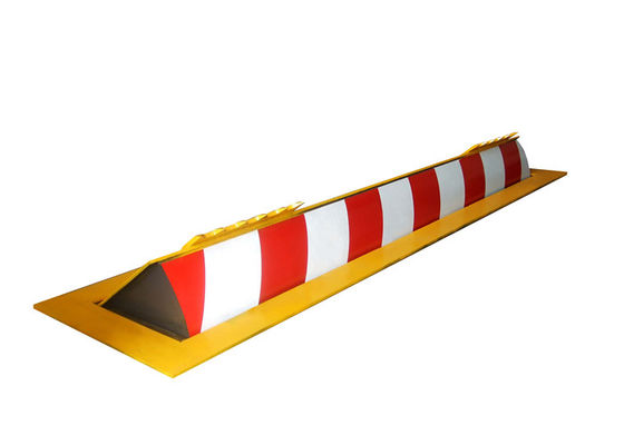 A3 स्टेनलेस स्टील पीएलसी नियंत्रण हाइड्रोलिक रोड ब्लॉकर उच्च सुरक्षा के लिए 3 सेकंड बढ़ते समय के साथ