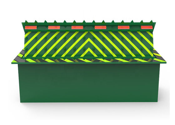 ए3 स्टील से बना एलईडी लाइट चेतावनी और 380V बिजली आपूर्ति के साथ पूर्ण स्वचालित हाइड्रोलिक रोड ब्लॉकर