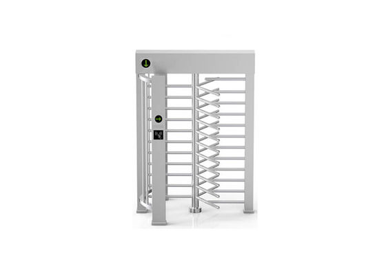 स्टेनलेस स्टील फुल हाइट टर्नस्टाइल जिसमें 30 व्यक्ति प्रति मिनट की दर से गुजरने की क्षमता है और 600 मिमी चौड़ा चैनल है